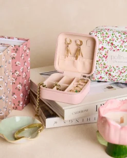 Domicile-Polin et moi Bijoutier Fernia Square Maquillage