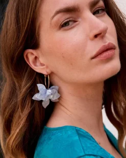 Joaillerie-Polin et moi Boucles d’oreilles fleur bleue Céleste